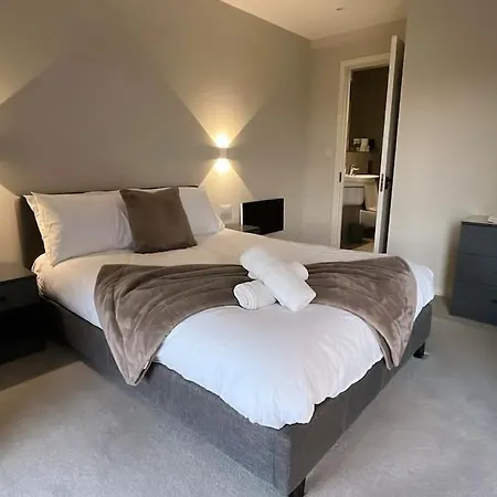 Spacious 2 Bed Modern Apartment Manchester Exterior photo