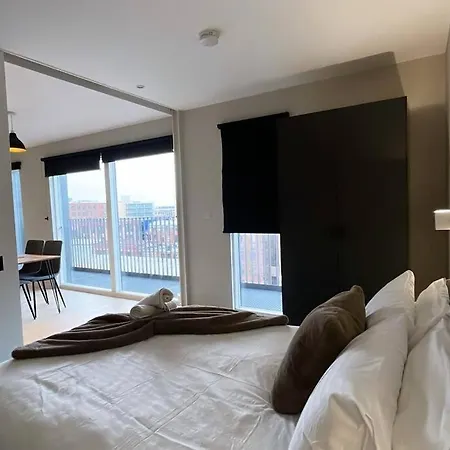 Spacious 2 Bed Modern Apartment Manchester Exterior photo