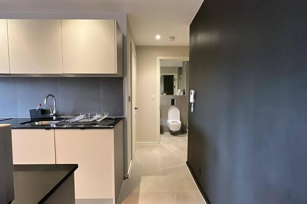 Spacious 2 Bed Modern Apartment *